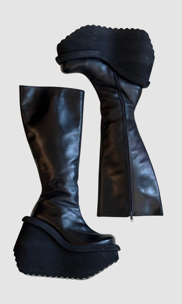 SONAX 90s Black Leather Mega Platform Fitted Boots • Size 8