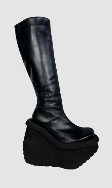 SONAX 90s Black Leather Mega Platform Fitted Boots • Size 8