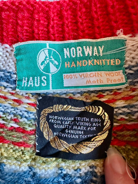 VINTAGE HANDKNITTED NORWEGIAN Wool 60s/70s Cardigan Sweater • Medium