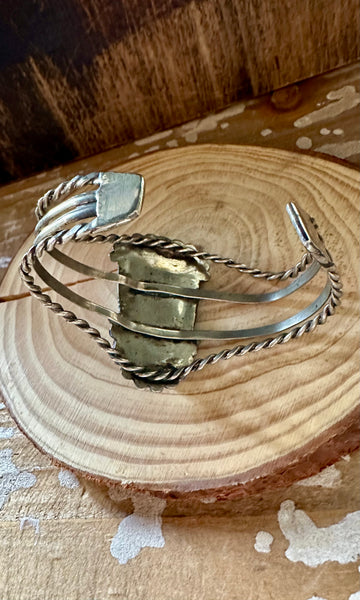1950s VINTAGE MEXICAN SILVER and Green Onyx Cuff • 32g
