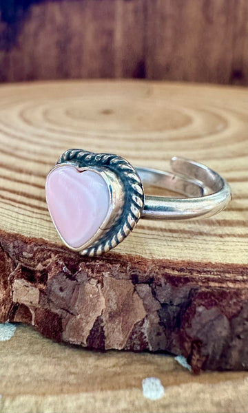 SHELL HEART Pink Conch and Sterling Silver Oval Ring • Adjustable