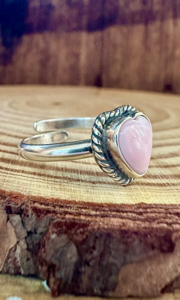 SHELL HEART Pink Conch and Sterling Silver Oval Ring • Adjustable