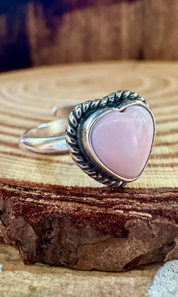 SHELL HEART Pink Conch and Sterling Silver Oval Ring • Adjustable