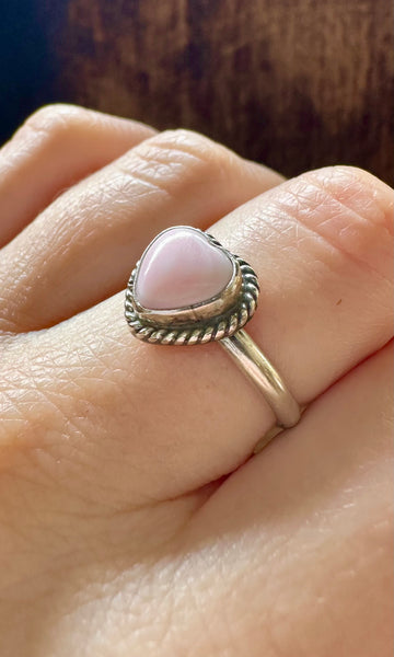 SHELL HEART Pink Conch and Sterling Silver Oval Ring • Adjustable