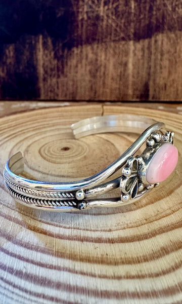 PINK CONCH Shell Queen Sterling Silver Cuff