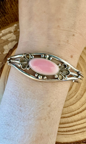 PINK CONCH Shell Queen Sterling Silver Cuff