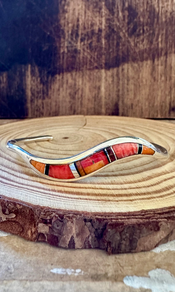 SPINEY OYSTER WAVE Sterling Silver Cuff