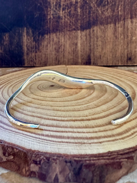 SPINEY OYSTER WAVE Sterling Silver Cuff
