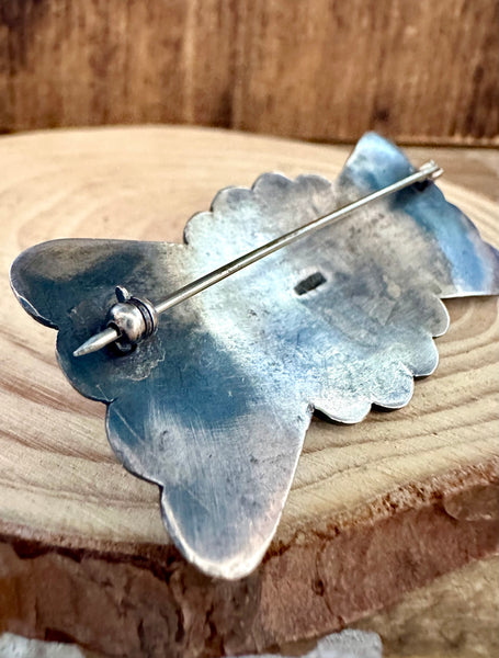 SAND CAST Vintage 70s Sterling Silver & Green Turquoise Brooch