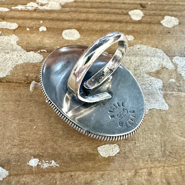 WYDELL BILLIE Navajo Pink Conch Shell and Sterling Silver Oval Ring • Size 7 Adjustable