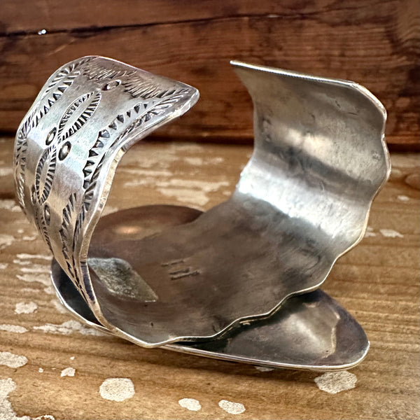 CHIMNEY BUTTE Navajo Large Turquoise & Silver Cuff