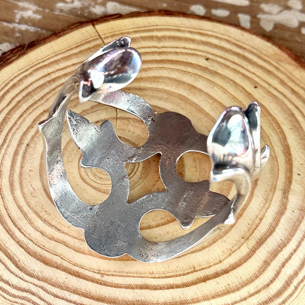 SILVER DREAM Navajo Sand Cast Sterling Silver Cuff