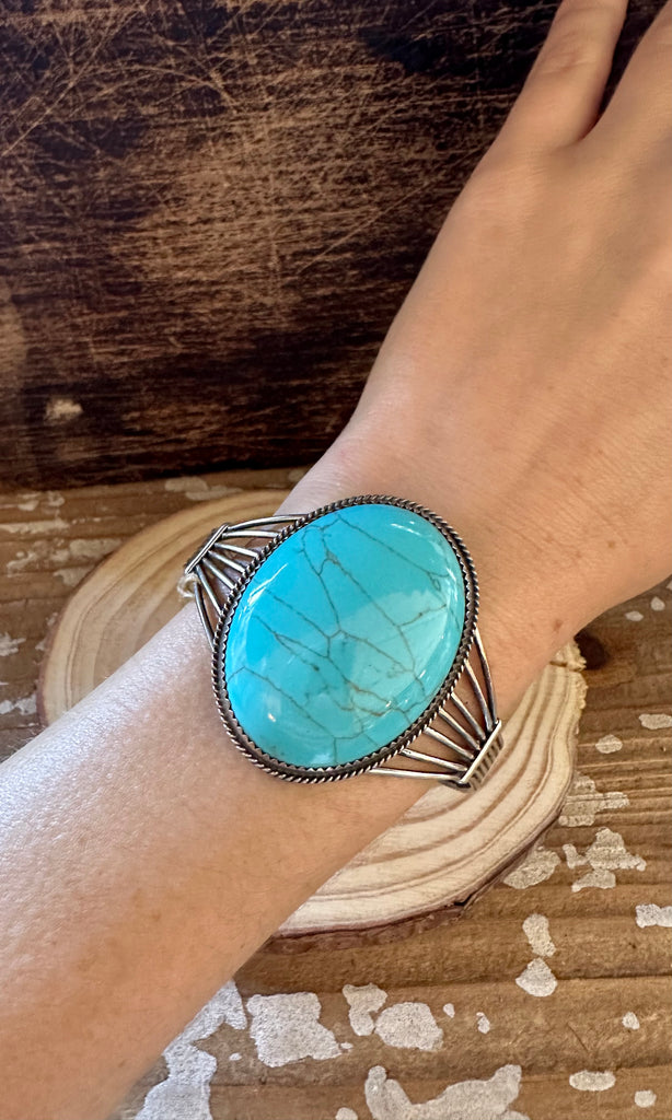HOWLING BLUE MOON Howlite and Sterling Silver Cuff • 30g