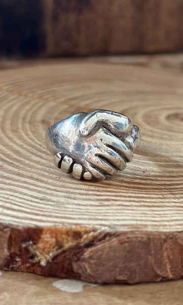 SILVER HAND SHAKE Sterling Ring • Size 7 1/4