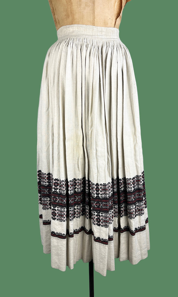 NICE FOLKS East European Hungarian Hand Embroidered Folk Skirt  • Medium