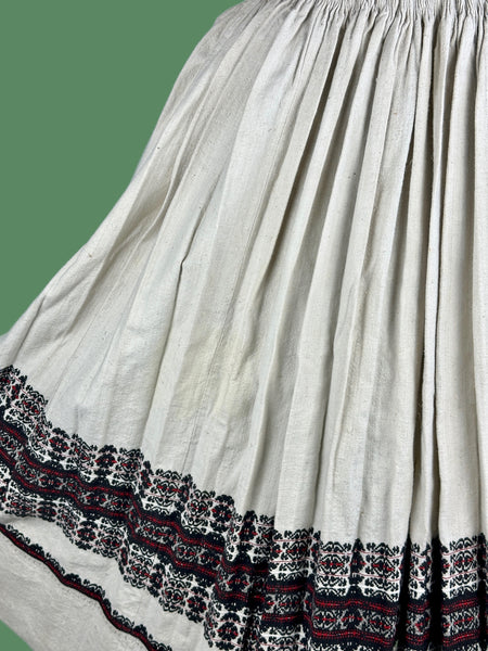 NICE FOLKS East European Hungarian Hand Embroidered Folk Skirt  • Medium