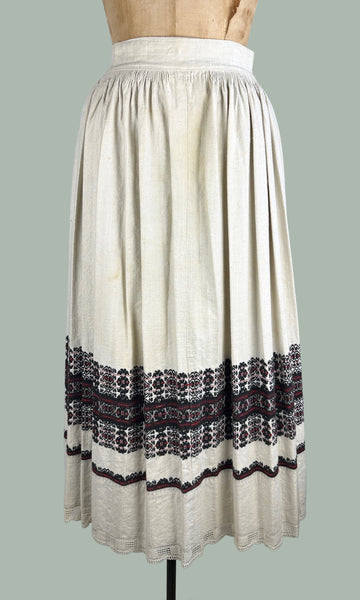 NICE FOLKS East European Hand Embroidered Apron • Open Size