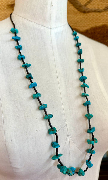 TURQUOISE NUGGET and Onyx Beaded Necklace Strand • 28g