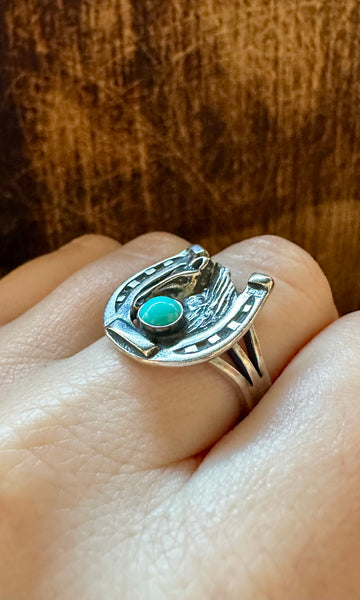 TURQUOISE HORSESHOE ROUNDUP Sterling Silver Ring • Multiple Sizes