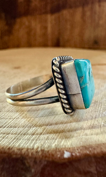 POINTED SQUARE TURQUOISE Sterling Silver Ring • Size 8