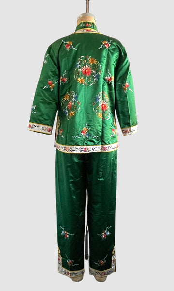 BAI HUA 60s to 70s Silk Embroidered Asian Pajamas, Medium