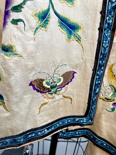 FINE CHINA Antique 19th Century Silk and Metallic Embroidered Tapestry