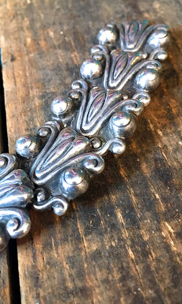 SILVER STRIKE 1950s Mexican Sterling Silver Aztec Pre Columbian Bracelet