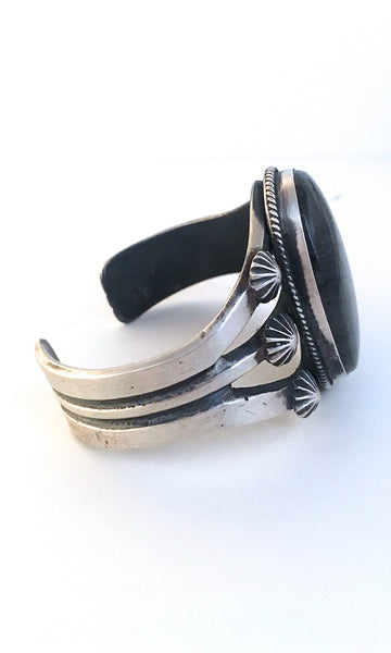 ROMANCING THE STONE Navajo Large Oval Labradorite & Silver Cuff
