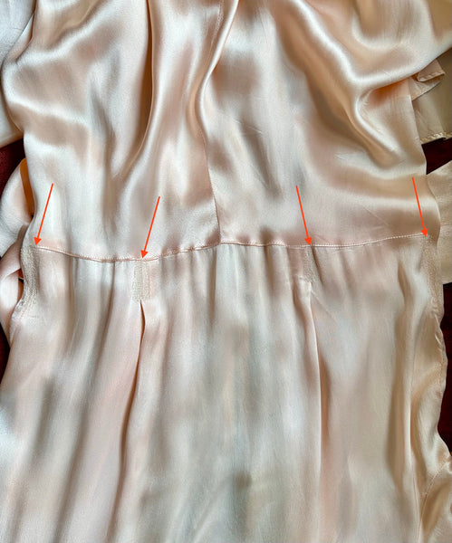 BOUDOIR BEAUTY 40s Peignoir Dressing Gown • Medium