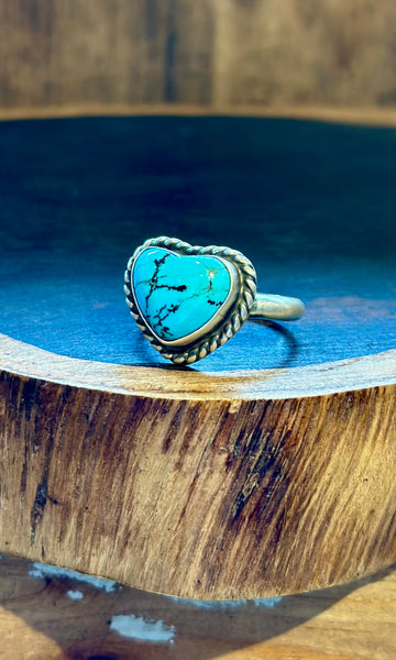 AUGUSTINE LARGO Adjustable Turquoise Heart Ring • Size 7.5 Adj.