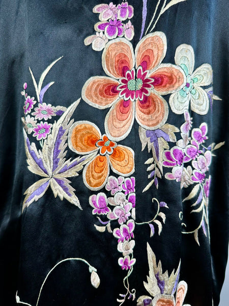 SUBTLE GARDEN Antique 30s Embroidered Robe Coat