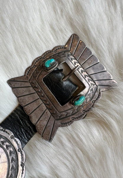 NAVAJO SILVER CONCHO Vintage Leather Belt • Medium