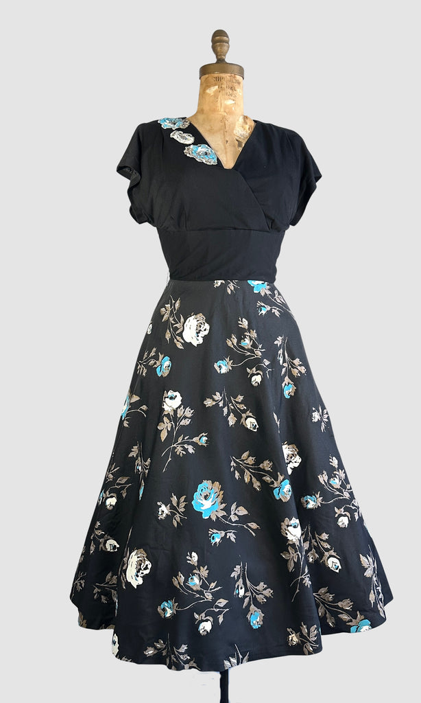 IN FLOWER Fit and Flare 50s Dress • Medium Large