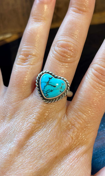 AUGUSTINE LARGO Adjustable Turquoise Heart Ring • Size 7.5 Adj.