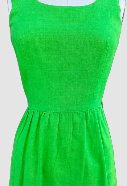 VINTAGE MALIA 70s Floral Dress • Small