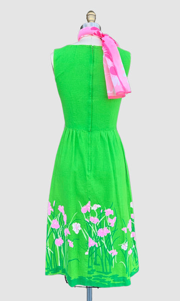 VINTAGE MALIA 70s Floral Dress • Small