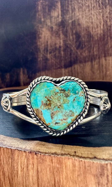 HEART of TURQUOISE and Sterling Silver Cuff • 24g