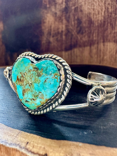 HEART of TURQUOISE and Sterling Silver Cuff • 24g