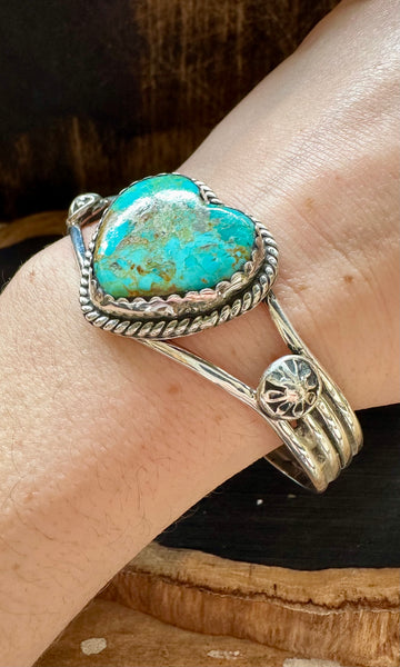 HEART of TURQUOISE and Sterling Silver Cuff • 24g