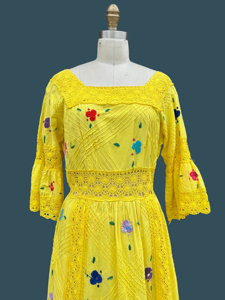 HELLO YELLOW 70s Mexican Oaxacan Embroidered Dress • Medium