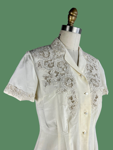 SILK ROAD 50s Chinese Silk Embroidered Blouse • Small