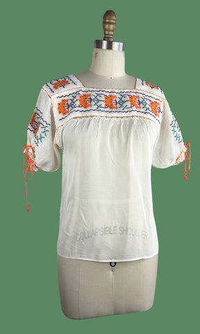 NICE FOLKS 60s Floral Embroidered Mexican Blouse • Small