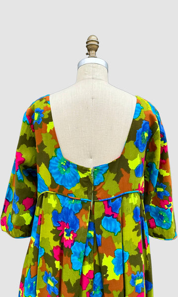 RICHARD DOUGLAS HONOLULU Vintage 60s/70s Mumu Dress • Large