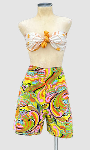 VINTAGE PSYCHEDELIC 60's Shorts • 30"