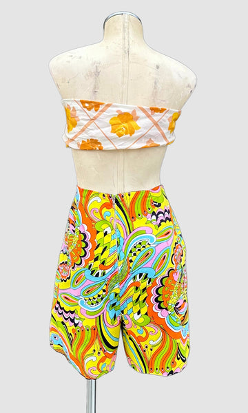 VINTAGE PSYCHEDELIC 60's Shorts • 30"