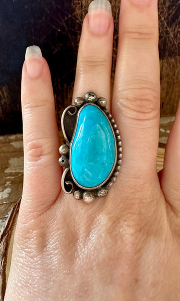 BIG BLUE VINTAGE 70s Turquoise & Sterling Silver Ring • Size 5 1/4