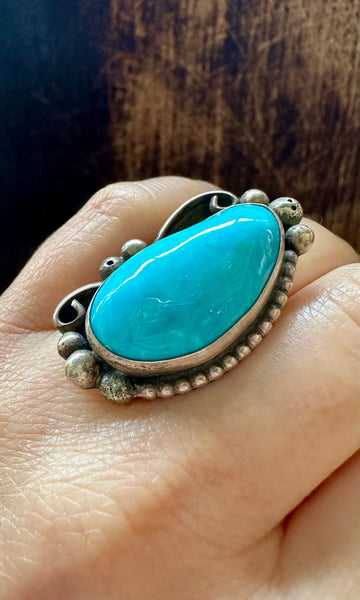 BIG BLUE VINTAGE 70s Turquoise & Sterling Silver Ring • Size 5 1/4