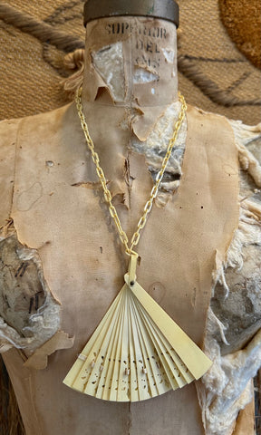 CELLULOID FAN Early 1900s Brisé Folding Fan Necklace