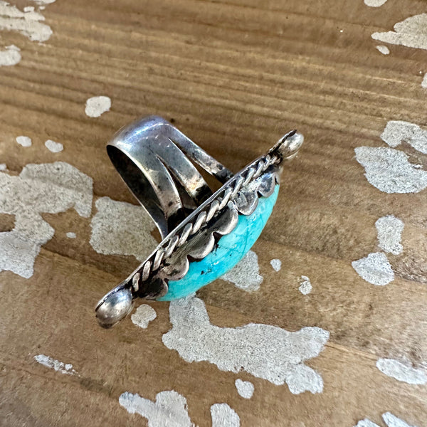 ONE MIND 60s/70s Vintage Large Turquoise Ring • Size 12
