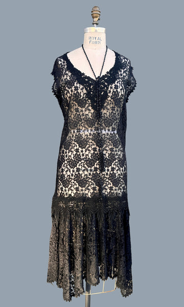 THE LADY ASHLEY COLLECTION 90s does 20s Chantilly Lace Dress • Large